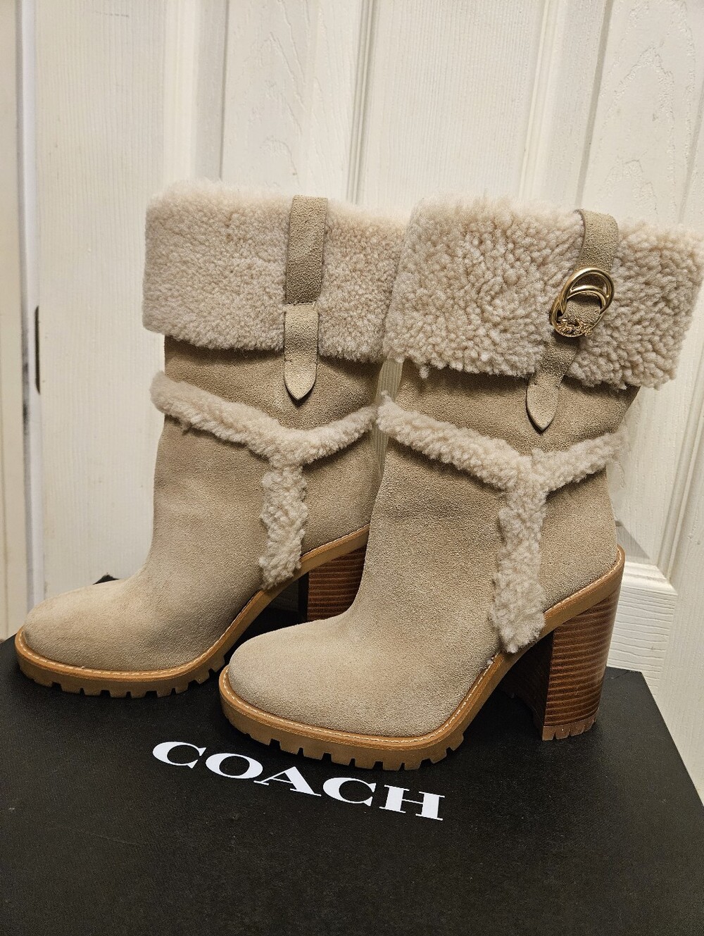 Coach Harlie suede bootie oat womens size 8.5 shoes fleece boots